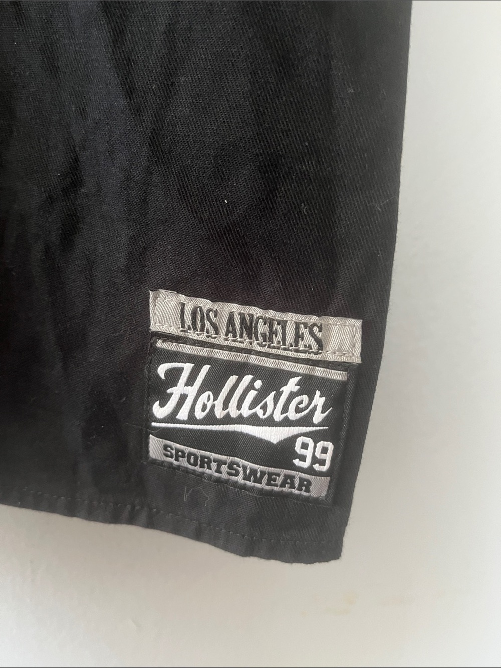 Hollister Black Baseball-Style Button Shirt with Red Trim Medium - Picture 5 of 8